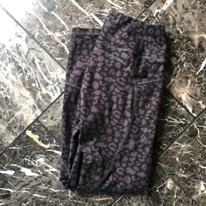 Till you collapse heart booty leggings